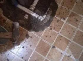 平顶山市卫生间测漏水公司分享下平顶山市自来水管道泄漏检测的具体位置分析。